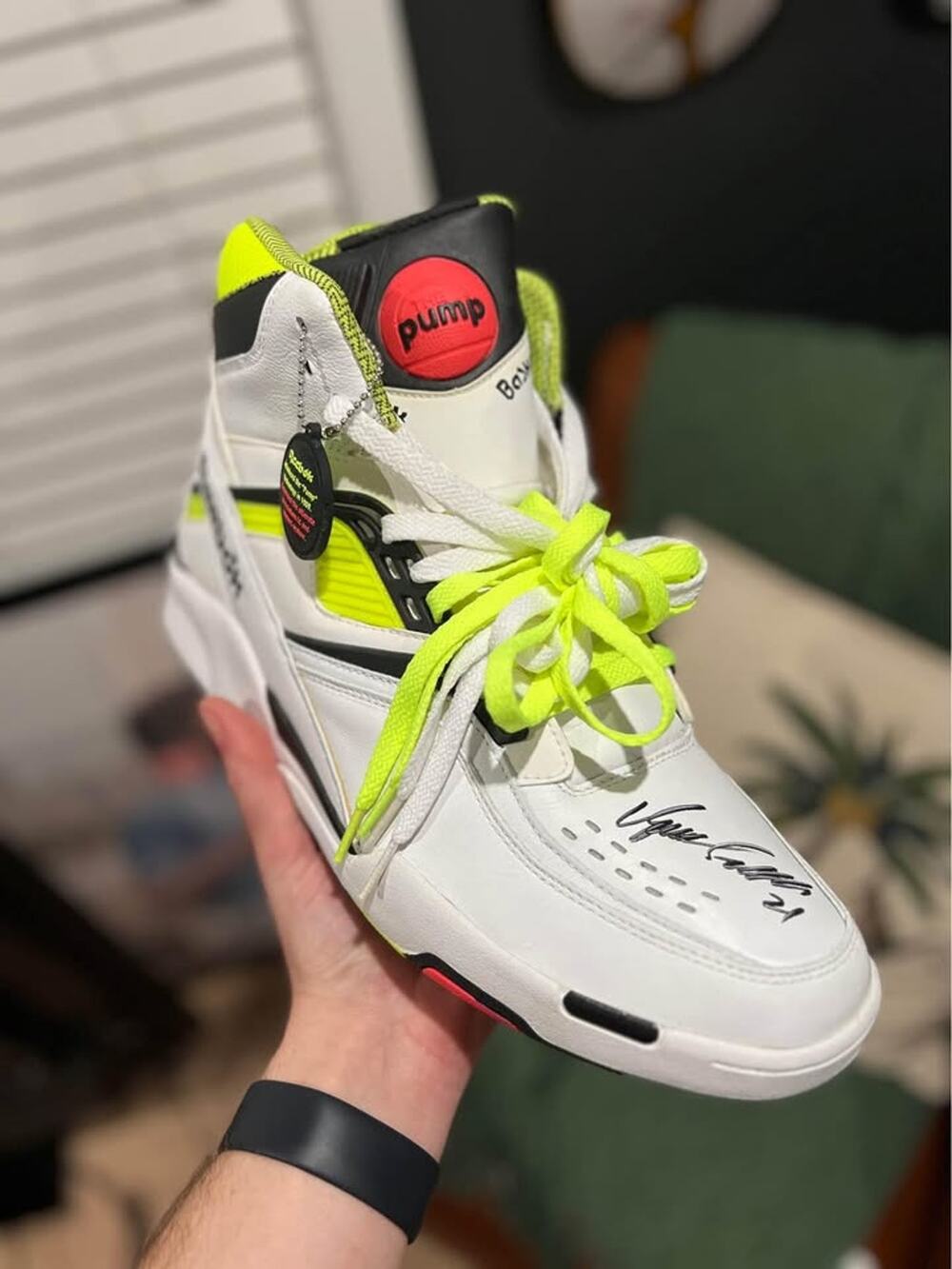 *Rare* Reebok Pump "Twilight Zone" Autographed by Dominique Wilkins